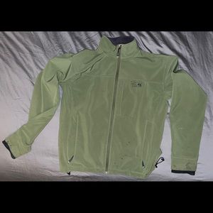 Mountain hardware jacket